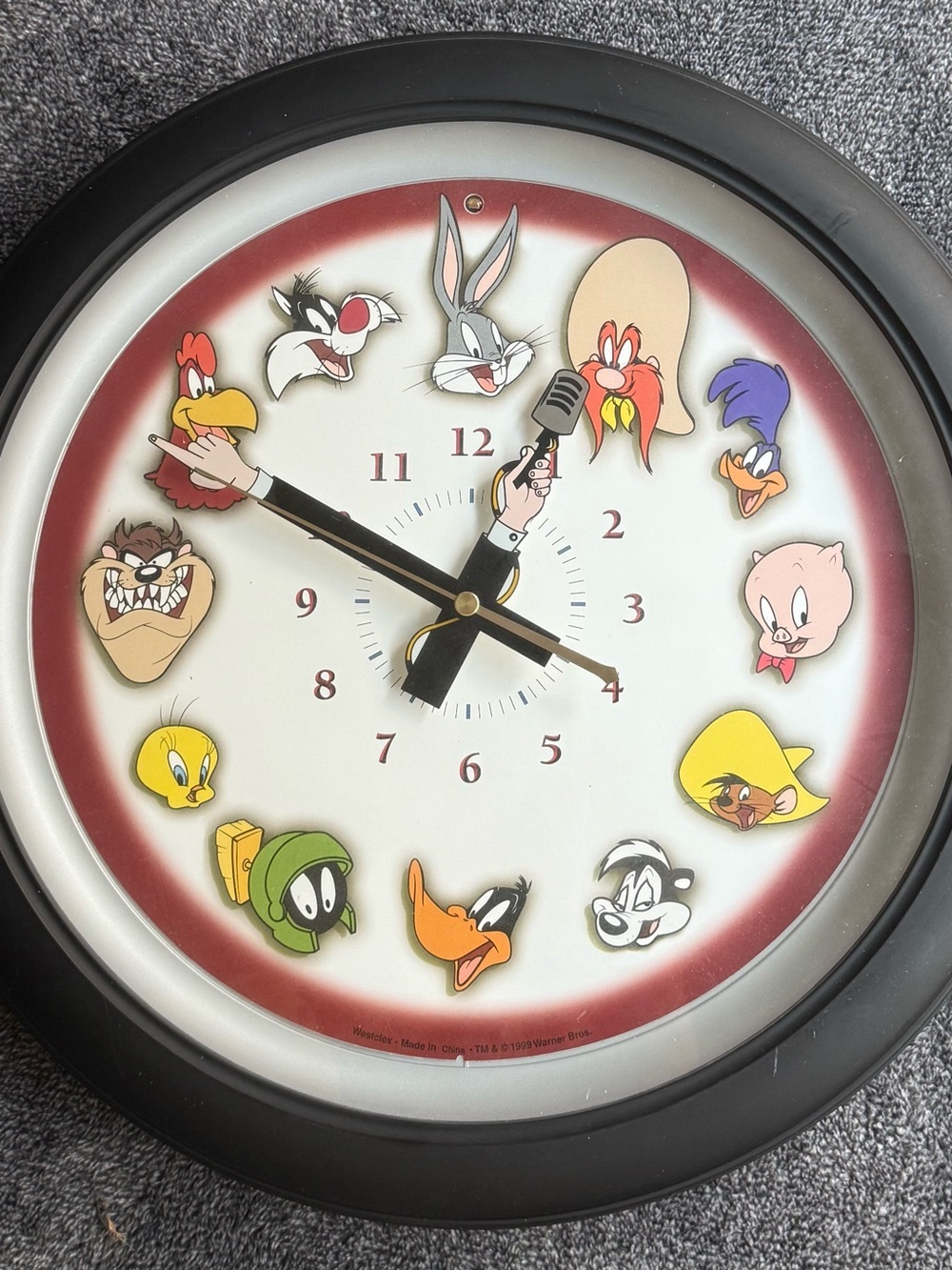 Vintage Looney Tunes Wall Clock